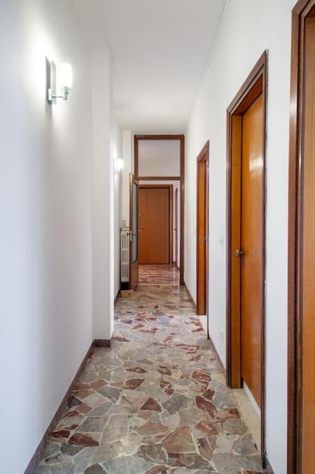 Family House Apartamento